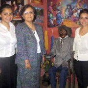 Ms. García with daughters Inés (left) and Pilar (right)