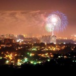 Celebración en la ciudad (Guatemala City) —Tono Valdés