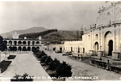 1940 photo of Antigua’s central park by Stein (courtesy of CIRMA)