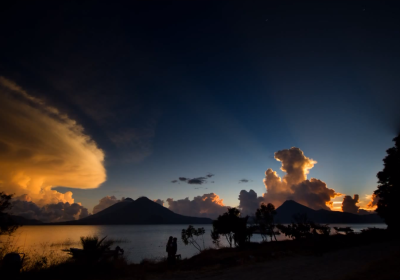 Time-lapse video: sunset at Lake Atitlán by Roberto Quesada