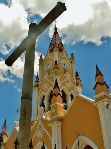 Posición/Position: Mención honorífica / Honorable mention Tema/theme: Iglesias de Guatemala / Churches in Guatemala Título/title: Templo de Dios Lugar/place: San Felipe de Jesús, Antigua Guatemala Autor/author: Giovani Minera