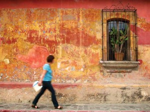 Walking La Antigua