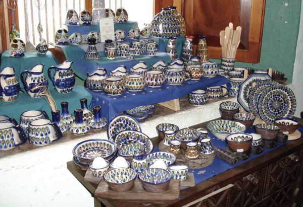 Pottery with blue details