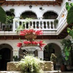 Courtyards with fountain (Images by photos.rudygiron.com)