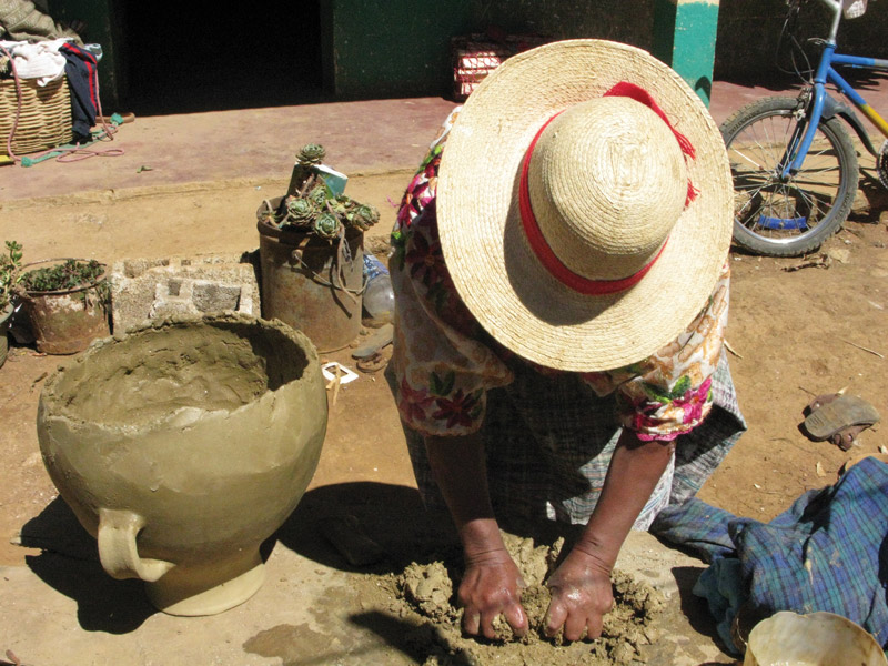 Guatemala clay pottery