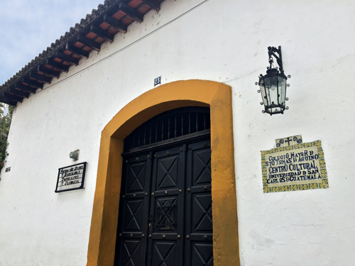 Colegio Mayor de Santo Tomás, La Antigua (Hadazul Cruz)
