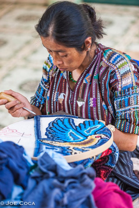 The Guatemalan weavers "Multicolores Collective"