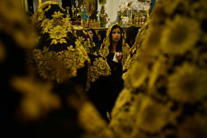 Women Hermandades Escuela de Cristo